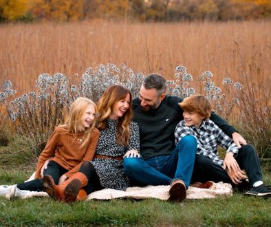 Milwaukee Family Photographer, family photography Milwaukee, family portraits near me